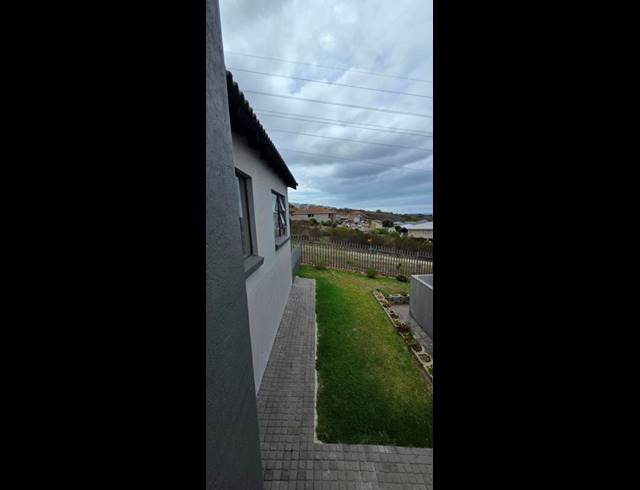 4 BEDROOM TOWNHOUSE FOR SALE IN SEEMEEU PARK